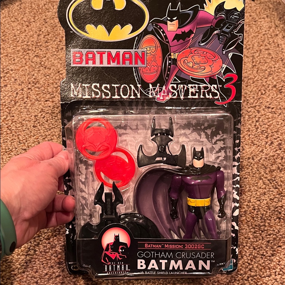 Bintage sealed NIB Batman Mission Masters Gotham Crusader action figure shield